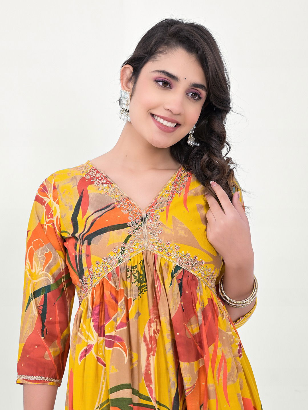 Label Khoj Alia Cut Embroidery Kurtis Wholesale Clothing Suppliers In India